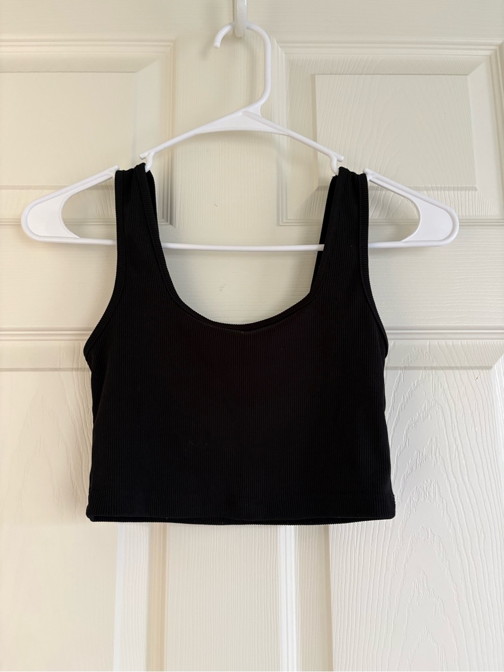 SHEIN Black Ribbed Scoop Crop Tank